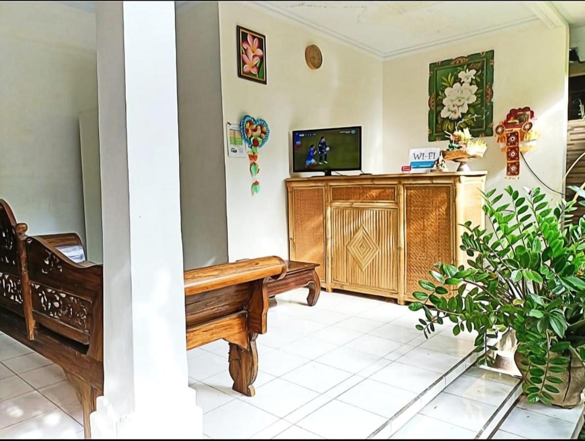 Green Palace Homestay Batununggul Exterior photo